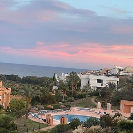 2 Bedroom Penthouse With A Private 360 Rooftop Terrace With Sea And Mountain Views Bahia de Casares Ngoại thất bức ảnh