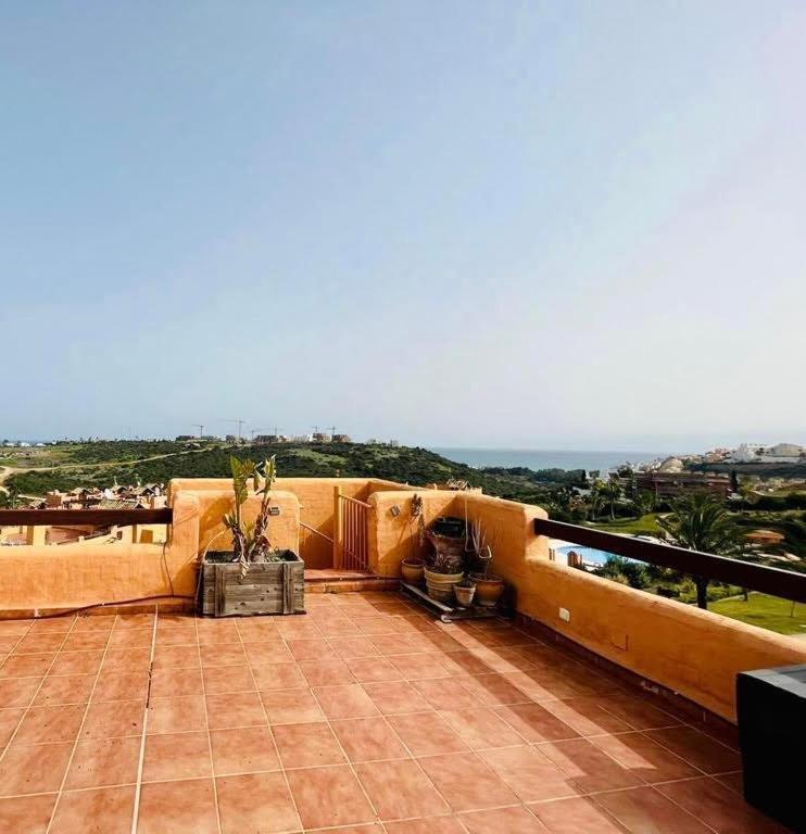 2 Bedroom Penthouse With A Private 360 Rooftop Terrace With Sea And Mountain Views Bahia de Casares Ngoại thất bức ảnh